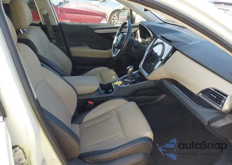 2021 Subaru Outback Limited Xt z USA, uszkodzony, nr VIN 4S4BTGND1M3119101